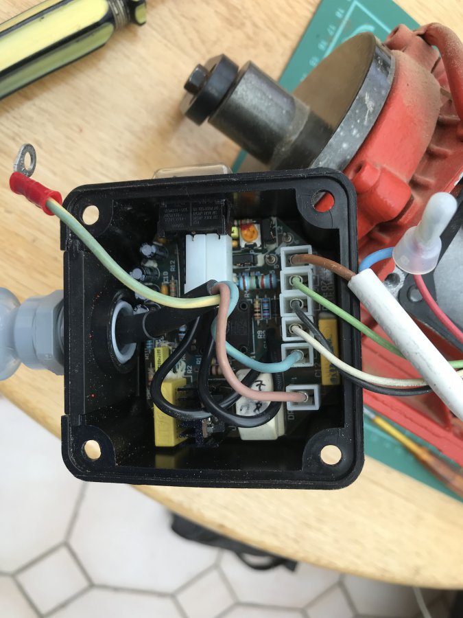 Variable speed controller on a Hegner multicut 2S | UK Workshop