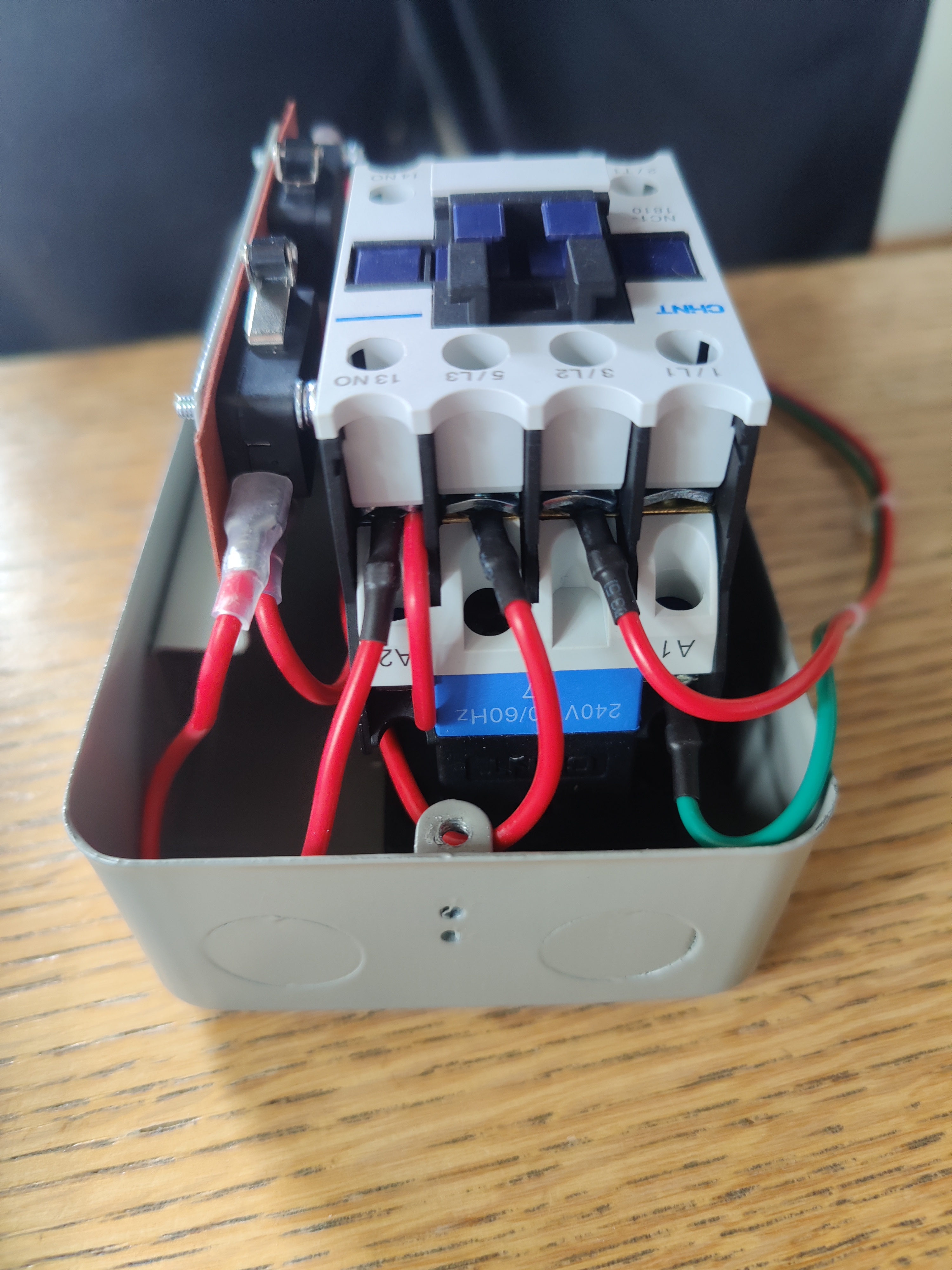 Remote Dust Extraction Wiring | UK Workshop