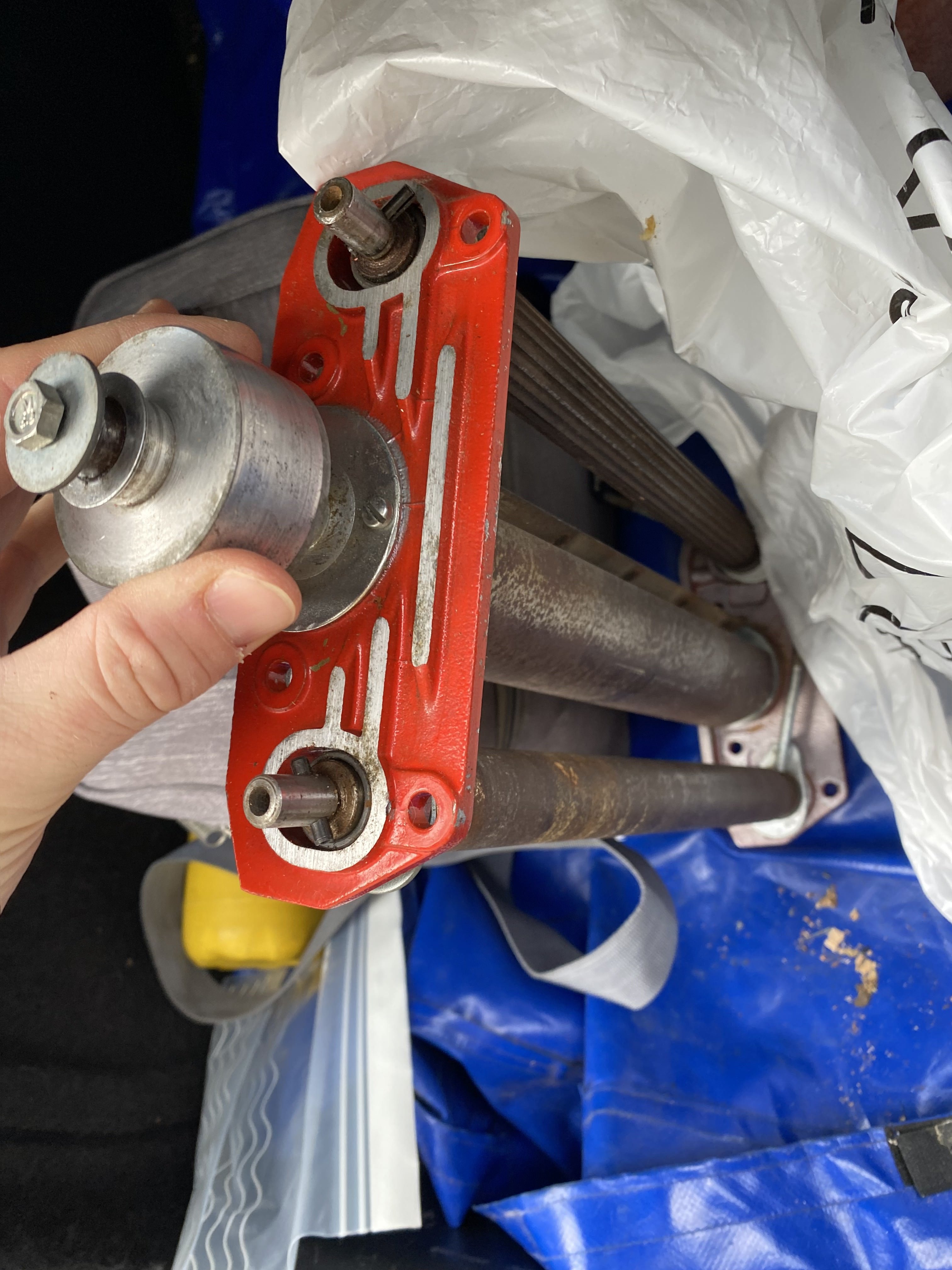 Reinserting Removing and reinserting bearings on planer/thicknesser cutter block ...