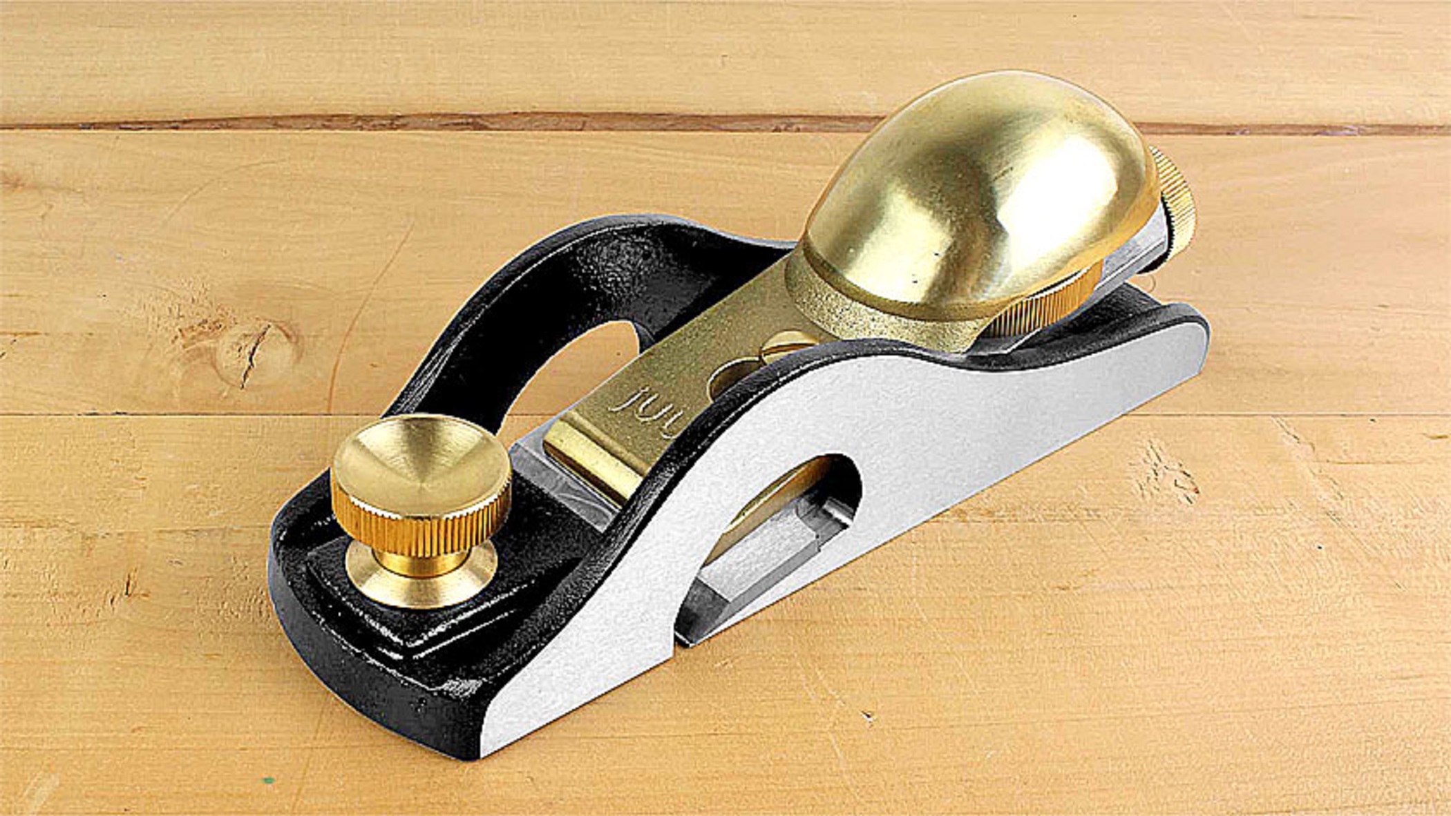 Juuma Vs Lie Nielsen Rebate (Rabbet) Block Planes? | UK Workshop