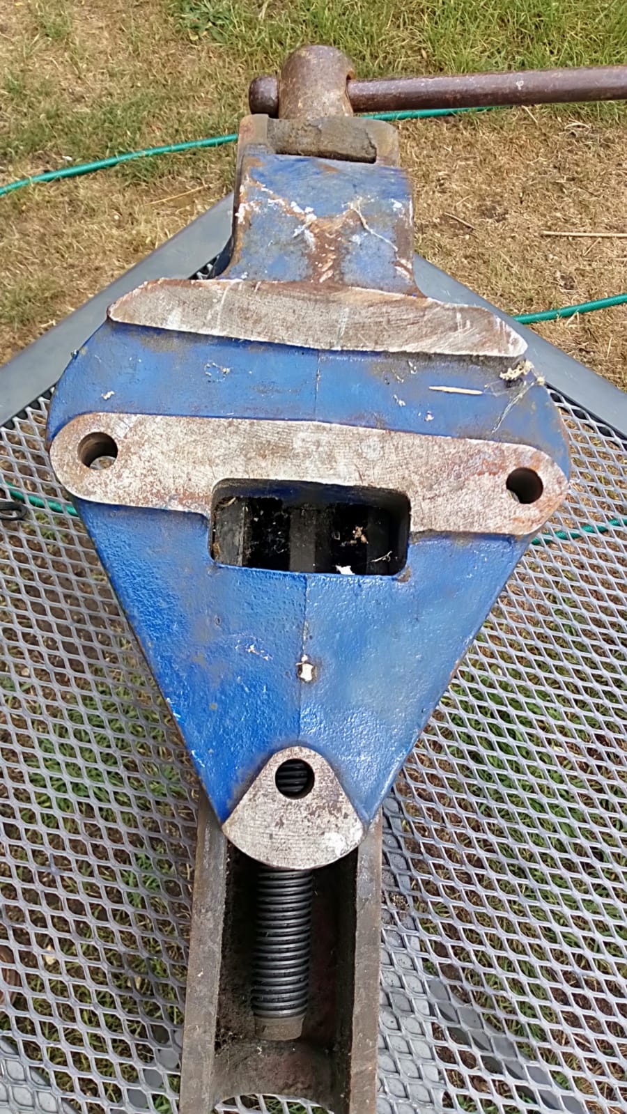 Mystery Vintage Record Vice | UK Workshop